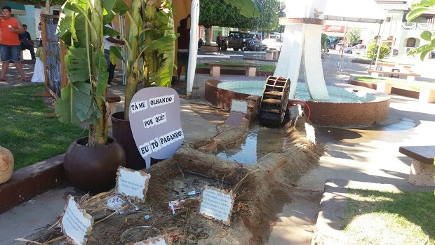 Eles utilizaram maquetes para alertar sobre as problemáticas e a atual situação do rio. Foto: Maria Suzerlei Santos